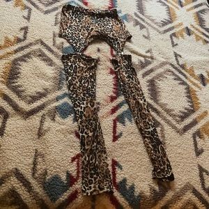 Cheetah leggings with detachable legs
